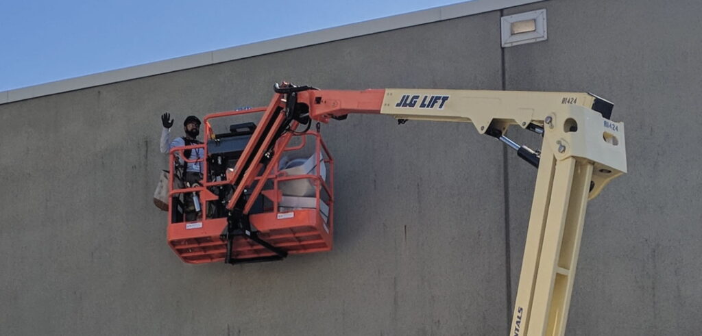 Lighting boom truck